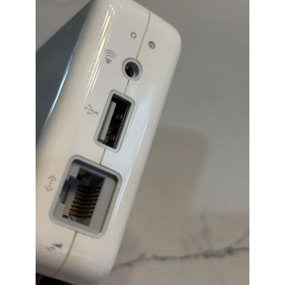 GEN 1 Genuine Apple A1264 802.11n Airport Express‎ 54 Mbps Wireless Base Station
